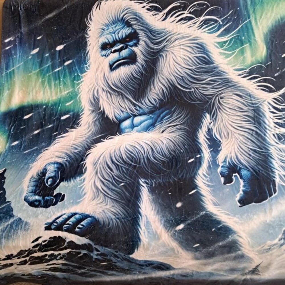 New Snow Yeti Thick Plush Throw Gift Blanket Sasquatch Northern Lights Big Foot